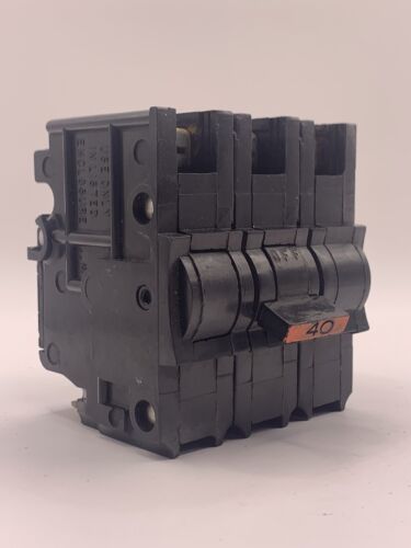 FEDERAL PACIFIC NA CIRCUIT BREAKER NA340 40AMP 240VOLT 3POLE CHIPPED